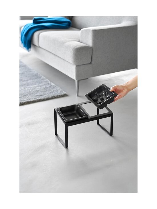 Yamazaki - Tower Angled Slow Feeder paaugstinātas mājdzīvnieku barības bļodas statīvā - BLACK | Stockmann - photo 6