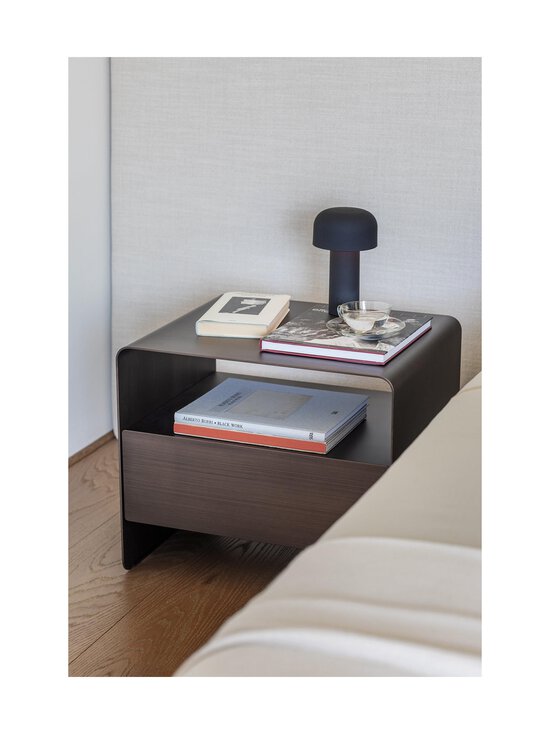 Flos - Bellhop-pöytävalaisin - BLACK BLACK | Stockmann - photo 9