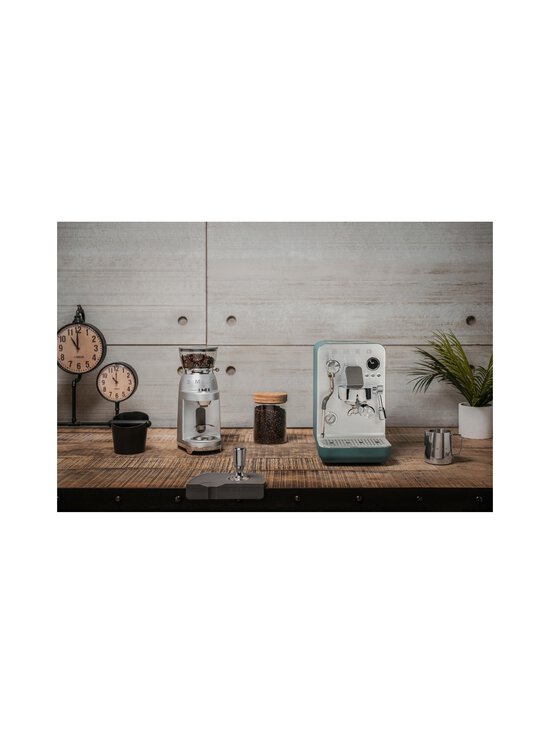 Smeg - EMC02WHMEU Minipro Coffee Machine ‑espressokone - EMERALD GREEN | Stockmann - photo 10