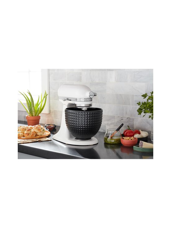 KitchenAid - Black Studded- keraaminen sekoituskulho 4,7 l - BLACK MATTE - photo 2 KitchenAid - Black Studded- keraaminen sekoituskulho 4,7 l - BLACK MATTE | Stockmann - photo 2