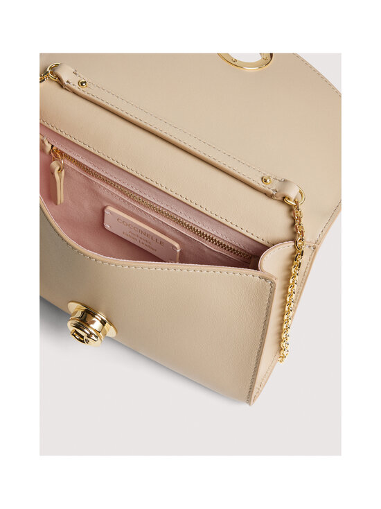 Coccinelle - Nikla Smooth -käsilaukku - N64 SANDSHELL | Stockmann - photo 4