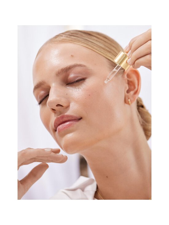 Rituals - The Ritual of Namaste Hyaluronic Acid Natural Booster -tehoseerumi 20 ml - WHITE - photo 4 Rituals - The Ritual of Namaste Hyaluronic Acid Natural Booster -tehoseerumi 20 ml - WHITE | Stockmann - photo 4