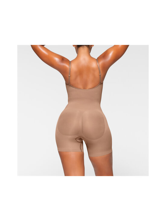 SKIMS - Seamless Sculpt Mid Thigh -shortsibody - SIENNA | Stockmann - photo 3