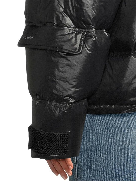 Holzweiler - Steilia Short -untuvatakki - 1051 BLACK - photo 7 Holzweiler - Steilia Short -untuvatakki - 1051 BLACK | Stockmann - photo 7
