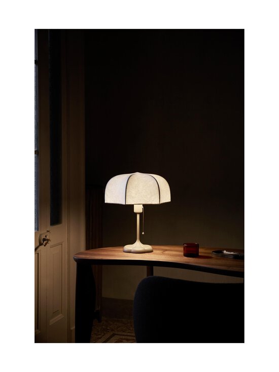 Ferm Living - Poem-pöytävalaisin - WHITE/CASHMERE - photo 4 Ferm Living - Poem-pöytävalaisin - WHITE/CASHMERE | Stockmann - photo 4