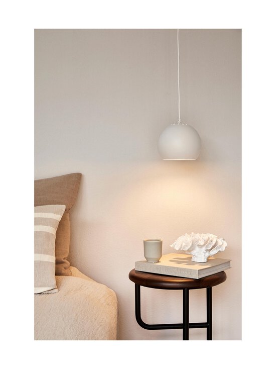 Frandsen - Ball- riippuvalaisin Ø 18 cm - MATT WHITE | Stockmann - photo 2