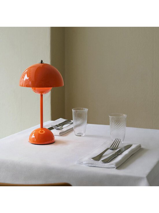 &Tradition - Flowerpot VP9 -pöytävalaisin ladattava zesty orange - ORANGE | Stockmann - photo 3