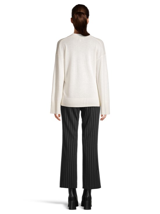 MY ESSENTIAL WARDROBE - V-kaelusega kudum HuxiMW V-Neck - 240 SNOW WHITE - photo 3 MY ESSENTIAL WARDROBE - V-kaelusega kudum HuxiMW V-Neck - 240 SNOW WHITE | Stockmann - photo 3