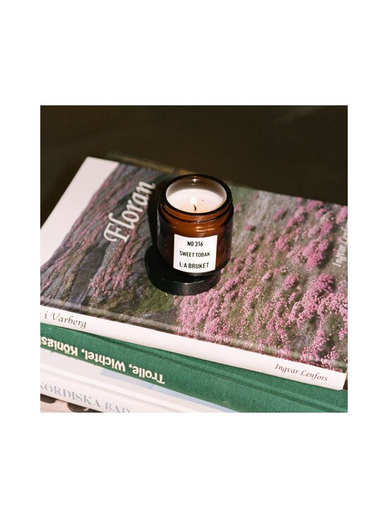 L:A Bruket - Travel Candle aromātiskā svece, 50g - NOCOL - photo 7 L:A Bruket - Travel Candle aromātiskā svece, 50g - NOCOL | Stockmann - photo 7