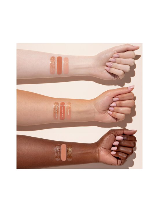 Anastasia - Lipgloss-huulikiilto - AMBER SPARKLE - photo 4 Anastasia - Lipgloss-huulikiilto - AMBER SPARKLE | Stockmann - photo 4