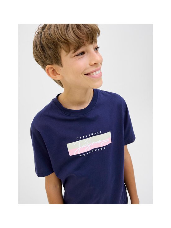 JACK & JONES junior - JorFrederiksberg Boxscript t-krekls - OCEAN CAVERN PRINT:SS25 - photo 5 JACK & JONES junior - JorFrederiksberg Boxscript t-krekls - OCEAN CAVERN PRINT:SS25 | Stockmann - photo 5
