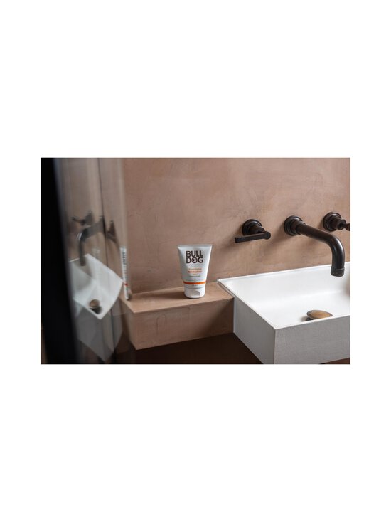 Bulldog Natural Skincare - Energising Moisturiser -kosteusvoide - NOCOL | Stockmann - photo 2