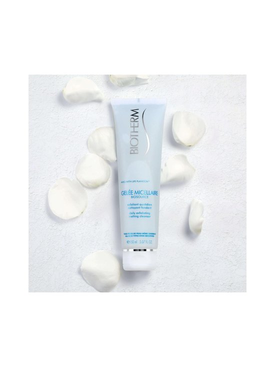 Biotherm - Biosource Daily Exfoliating Gelée -kuoriva puhdistusgeeli kaikille ihotyypeille 150 ml - photo 2 Biotherm - Biosource Daily Exfoliating Gelée -kuoriva puhdistusgeeli kaikille ihotyypeille 150 ml | Stockmann - photo 2