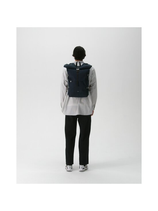 Sandqvist - Icon Rolltop L -reppu - NAVY WITH BLACK LEATHER - photo 7 Sandqvist - Icon Rolltop L -reppu - NAVY WITH BLACK LEATHER | Stockmann - photo 7