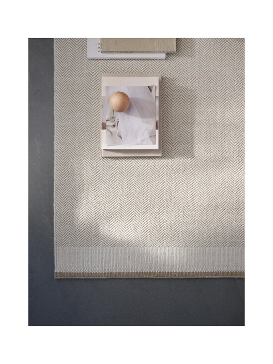 Linie Design - Stratum Echo -villamatto - WHITE - photo 2 Linie Design - Stratum Echo -villamatto - WHITE | Stockmann - photo 2
