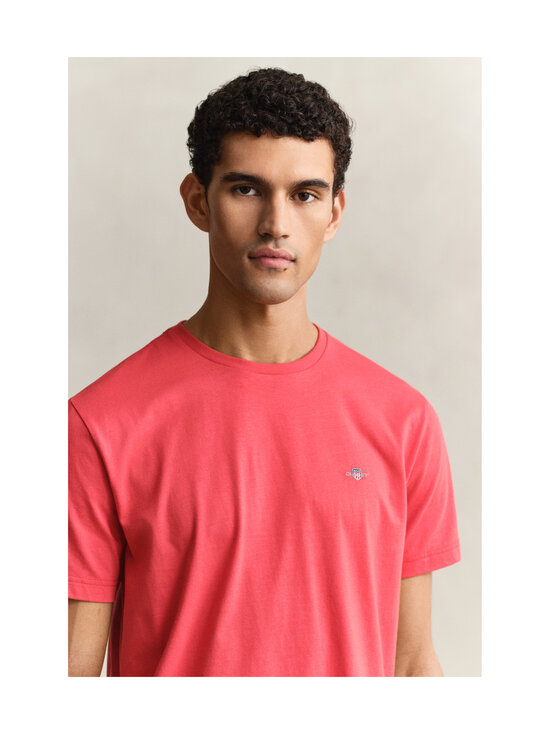 GANT - Regular Shield t-paita - 641 ROSE RED | Stockmann - photo 4