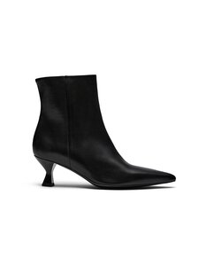 PAVEMENT - Wilma Kitten Heel ādas puszābaki - 020 BLACK PAVEMENT - Wilma Kitten Heel ādas puszābaki - 020 BLACK | Stockmann