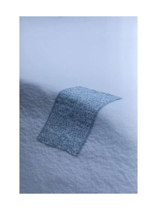 Lapuan Kankurit - Niitty-pellavapyyhe - 5 WHITE-RAINY BLUE | Stockmann - photo 5