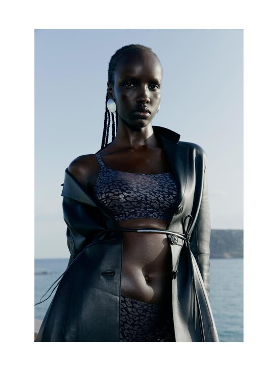 Chantelle - Rinnahoidja Soft Stretch Padded Bralet - A60 INK SHIMMER - photo 5 Chantelle - Rinnahoidja Soft Stretch Padded Bralet - A60 INK SHIMMER | Stockmann - photo 5