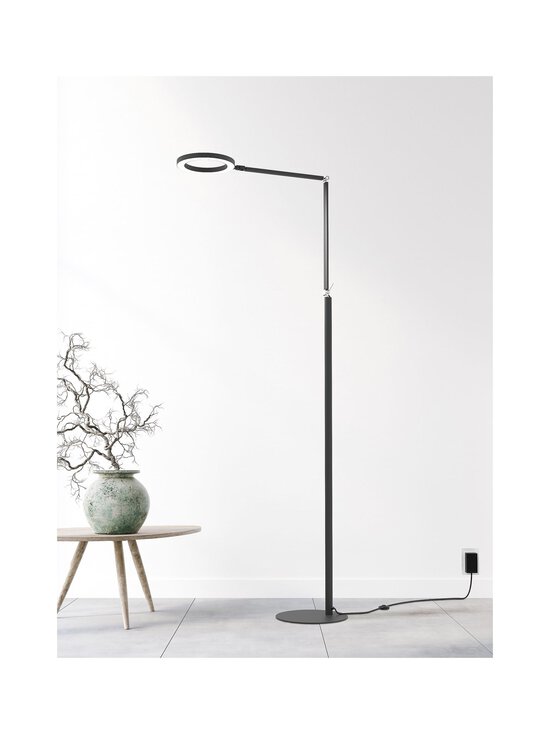 Design by Grönlund - Halo LED -lattiavalaisin - BLACK - photo 5 Design by Grönlund - Halo LED -lattiavalaisin - BLACK | Stockmann - photo 5