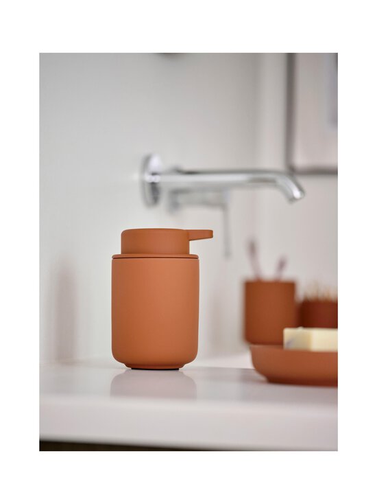 Zone Denmark - Ume ziepju dozators 0,25l - TERRACOTTA - photo 2 Zone Denmark - Ume ziepju dozators 0,25l - TERRACOTTA | Stockmann - photo 2