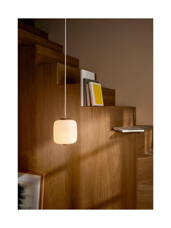 Carl Hansen&Son - Esben Klint EK61 -riippuvalaisin 16 cm - 020/102/FSC-70/EU WHITE / OILED OAK - photo 4 Carl Hansen&Son - Esben Klint EK61 -riippuvalaisin 16 cm - 020/102/FSC-70/EU WHITE / OILED OAK | Stockmann - photo 4