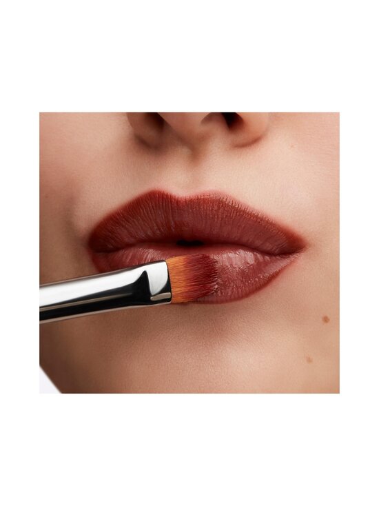 MAC - Lustreglass Lipstick - huulipuna - I DESERVE THIS - photo 3 MAC - Lustreglass Lipstick - huulipuna - I DESERVE THIS | Stockmann - photo 3