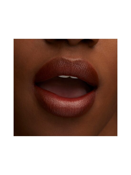 MAC - Lustreglass Lipstick - huulipuna - I DESERVE THIS - photo 5 MAC - Lustreglass Lipstick - huulipuna - I DESERVE THIS | Stockmann - photo 5