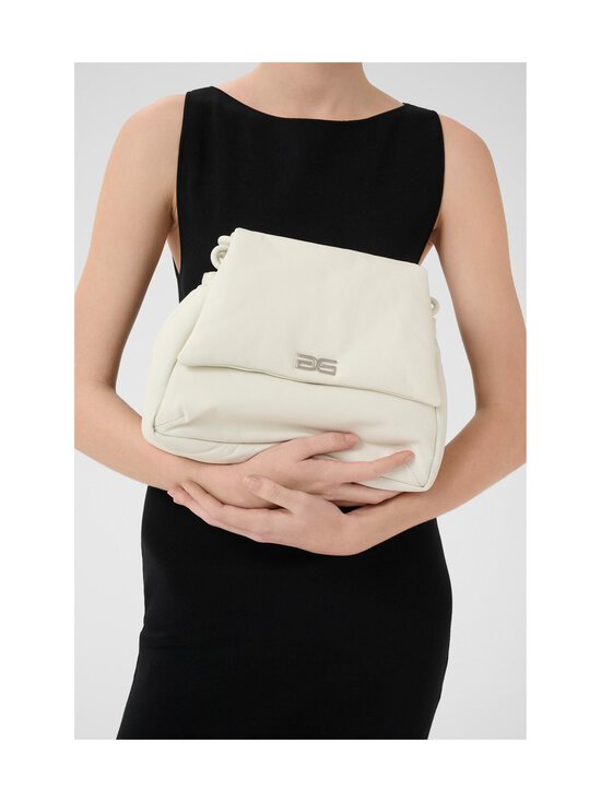Gestuz - GZsofly clutch -laukku - 107608 OFF WHITE - photo 4 Gestuz - GZsofly clutch -laukku - 107608 OFF WHITE | Stockmann - photo 4