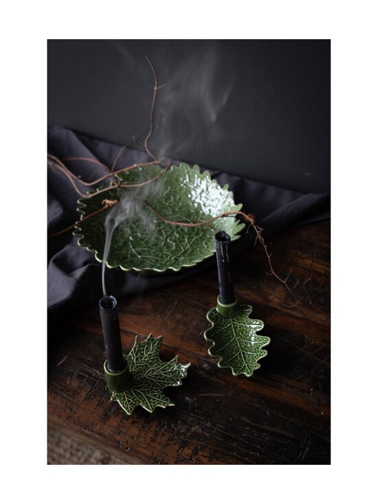 Wikholm Form - Ekke-aluslautanen 30 x 6 cm - GREEN - photo 2 Wikholm Form - Ekke-aluslautanen 30 x 6 cm - GREEN | Stockmann - photo 2