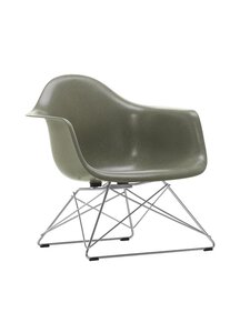 Vitra - Eames LAR Fiberglass -tuoli - HARMAA | Stockmann