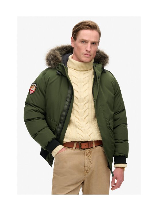 Superdry - Everest Faux Fur bomberjaka - 1KM SURPLUS GOODS OLIVE GREEN - photo 4 Superdry - Everest Faux Fur bomberjaka - 1KM SURPLUS GOODS OLIVE GREEN | Stockmann - photo 4