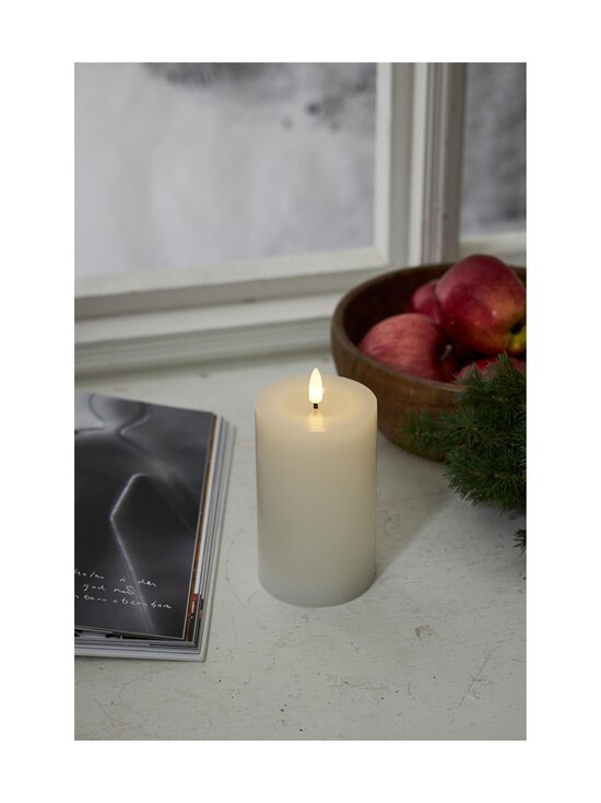 Star Trading - Flamme Flow LED svece 7,5 x 7,5 x 15 cm - VALKOINEN - photo 4 Star Trading - Flamme Flow LED svece 7,5 x 7,5 x 15 cm - VALKOINEN | Stockmann - photo 4