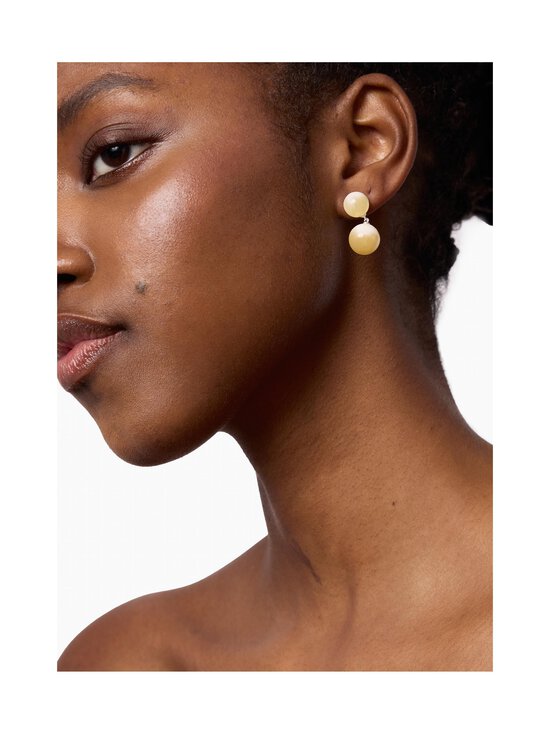 LIÉ STUDIO  – The Hannah -korvakorut jalokivihelmillä