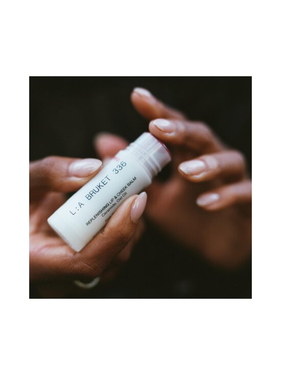 L:A Bruket - Lip & Cheek Balm -sävytetty huulivoide - NOCOL | Stockmann - photo 4