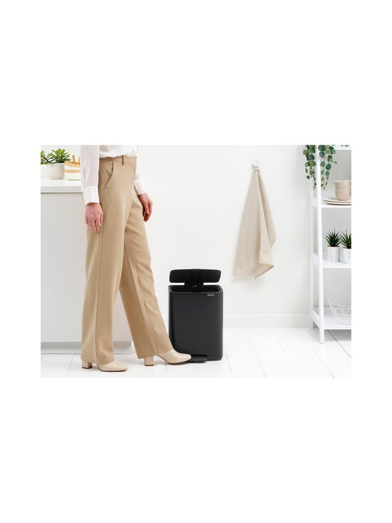 Brabantia - Brabantia Bo Pedal Bin atkritumu tvertne ar pedāli 12 l - MATT BLACK | Stockmann - photo 6