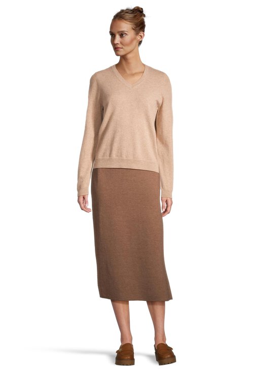 ESSENTIALS by Stockmann - Sally V-neck -kashmirneule - LT.BROWN - ALMONDINE MC-27092 - photo 2 ESSENTIALS by Stockmann - Sally V-neck -kashmirneule - LT.BROWN - ALMONDINE MC-27092 | Stockmann - photo 2