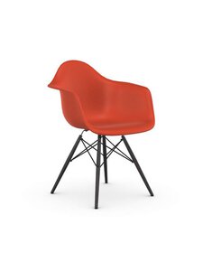 Vitra - Eames DAW RE -tuoli käsinojilla - PUNAINEN | Stockmann