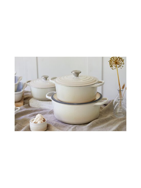 Le Creuset - Signature-pata, pyöreä 4,2 l - MERINGUE | Stockmann - photo 6