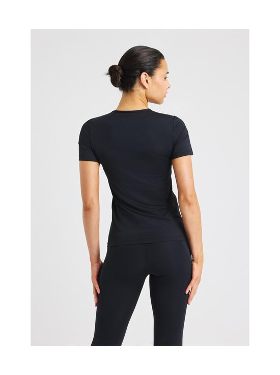 Röhnisch - Jacquard T-krekls - 0001 BLACK - photo 3 Röhnisch - Jacquard T-krekls - 0001 BLACK | Stockmann - photo 3
