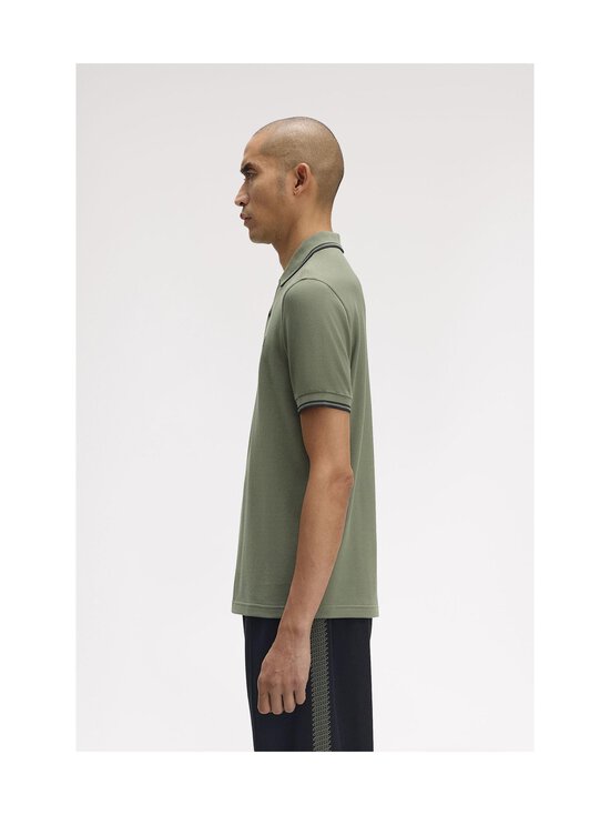 Fred Perry - Twin Tipped Slim -pikeepaita - Z50 LRLWRTHGREEN/BLK - photo 5 Fred Perry - Twin Tipped Slim -pikeepaita - Z50 LRLWRTHGREEN/BLK | Stockmann - photo 5