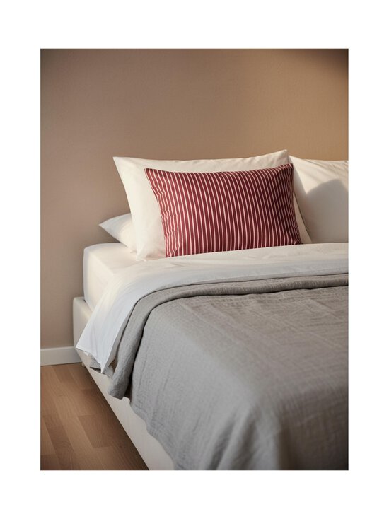 Marimekko - Piccolo-tyynyliina 50 x 60 cm - 330 BURGUNDY, LT.PINK | Stockmann - photo 2