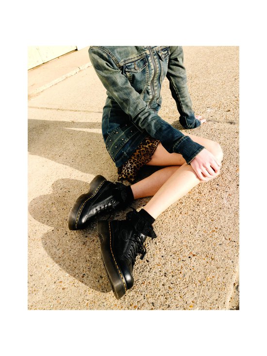 Dr. Martens - Buzz 5-Eye Milled Nappa Leather -kävelykengät - BLACK - photo 6 Dr. Martens - Buzz 5-Eye Milled Nappa Leather -kävelykengät - BLACK | Stockmann - photo 6