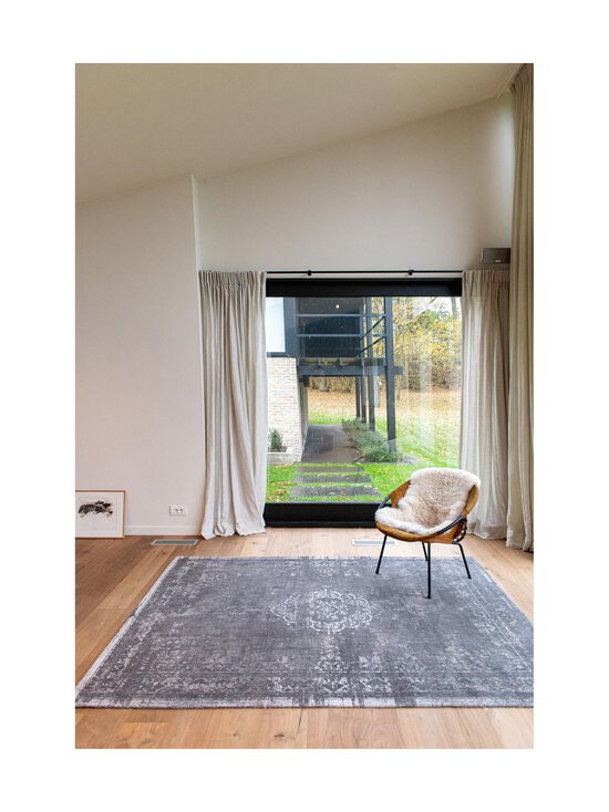 Louis de Poortere - Fading World Medallion Stone -matto - 9148 GREY/BROWN - photo 8 Louis de Poortere - Fading World Medallion Stone -matto - 9148 GREY/BROWN | Stockmann - photo 8