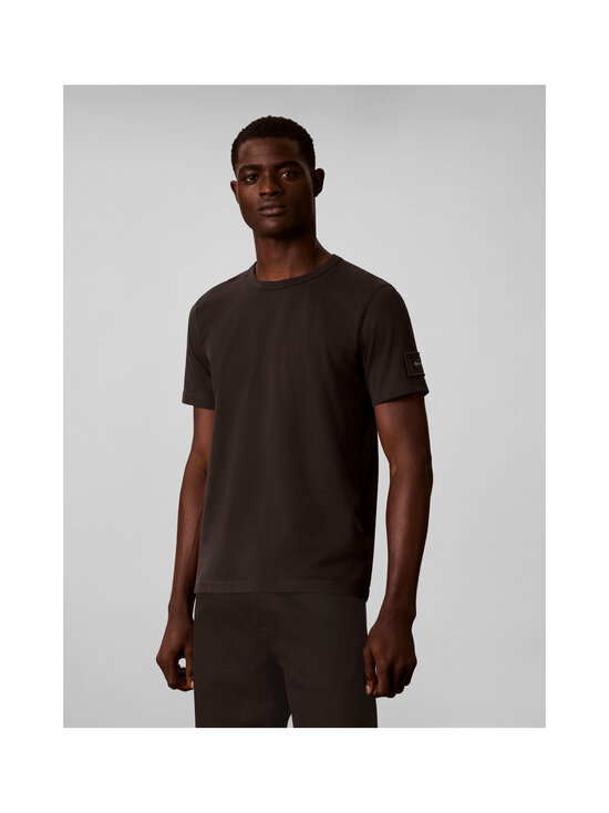 Calvin Klein Jeans - T-särk Sueded Jersey Badge - 8MN PIRATE BLACK | Stockmann - photo 2