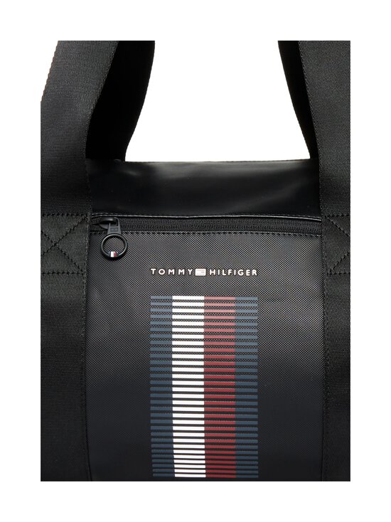 Tommy Hilfiger Collection - Foundation Pique Duffle -tekonahkalaukku - BDS BLACK - photo 4 Tommy Hilfiger Collection - Foundation Pique Duffle -tekonahkalaukku - BDS BLACK | Stockmann - photo 4