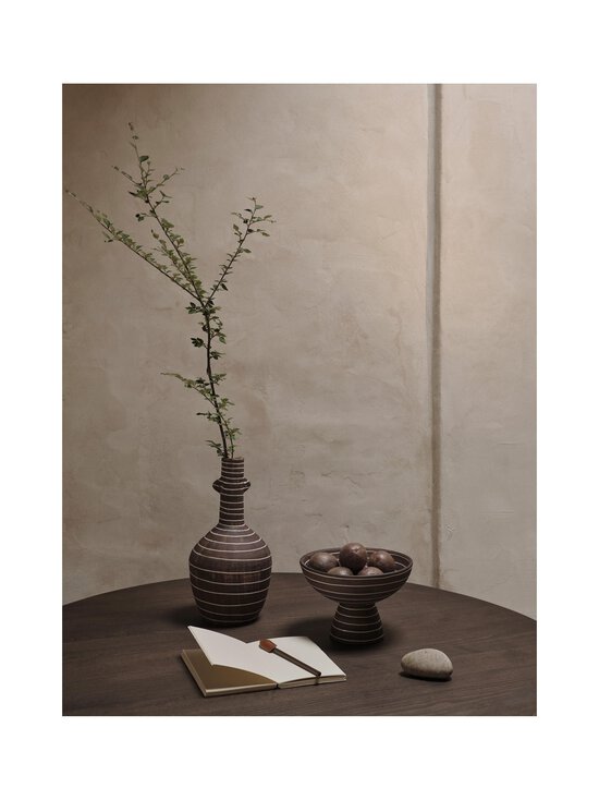 Ferm Living - Brura-maljakko - COFFEE/WHITE - photo 2 Ferm Living - Brura-maljakko - COFFEE/WHITE | Stockmann - photo 2