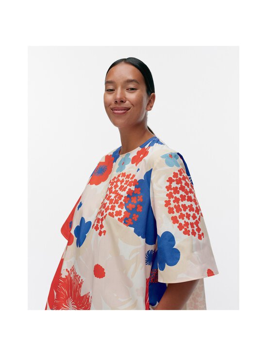 Marimekko - Kukkiva Suvikimppu kleita - 135 OFF WHITE, BLUE, RED, PEACH - photo 4 Marimekko - Kukkiva Suvikimppu kleita - 135 OFF WHITE, BLUE, RED, PEACH | Stockmann - photo 4