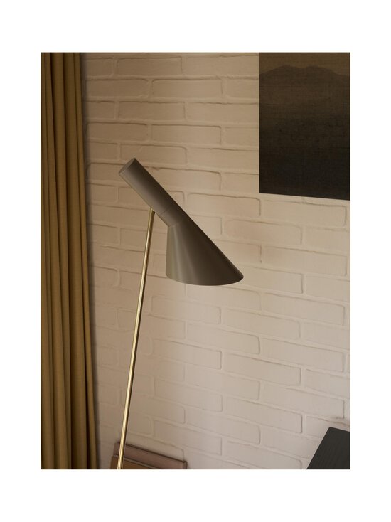 Louis Poulsen - AJ-lattiavalaisin - BRASS/WARM GREY - photo 6 Louis Poulsen - AJ-lattiavalaisin - BRASS/WARM GREY | Stockmann - photo 6