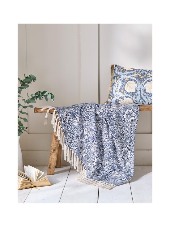 William Morris At Home - Marigold sega 130 x 170 cm - 10 INDIGO BLUE - photo 3 William Morris At Home - Marigold sega 130 x 170 cm - 10 INDIGO BLUE | Stockmann - photo 3